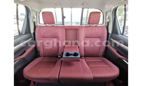 Sayi Imported Toyota Hilux White Mota in Import - Dubai a Ashanti Sayi Imported Toyota Hilux White Mota in Import - Dubai a Ashanti