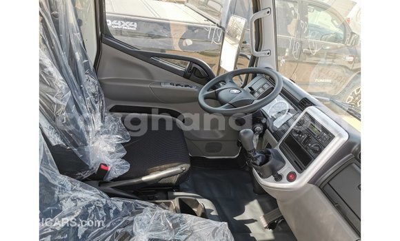 Buy Import Mitsubishi Fuso White Truck in Import - Dubai in Ashanti Buy Import Mitsubishi Fuso White Truck in Import - Dubai in Ashanti