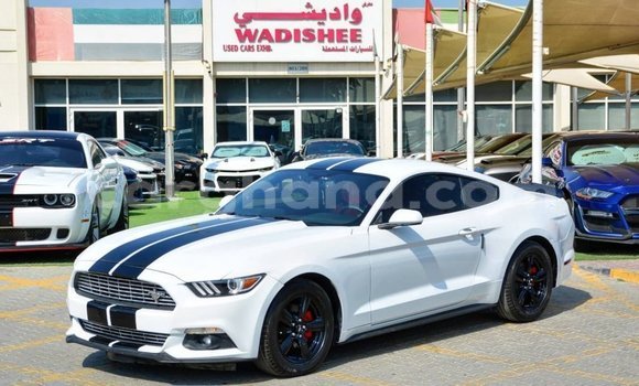 Ra Imported Ford Mustang funfun Ọkọ̀ in Import - Dubai ni Ashanti Ra Imported Ford Mustang funfun Ọkọ̀ in Import - Dubai ni Ashanti