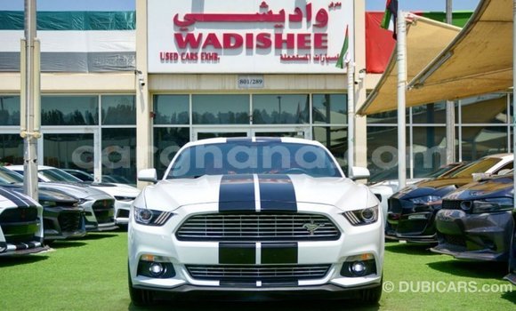 Ra Imported Ford Mustang funfun Ọkọ̀ in Import - Dubai ni Ashanti Ra Imported Ford Mustang funfun Ọkọ̀ in Import - Dubai ni Ashanti