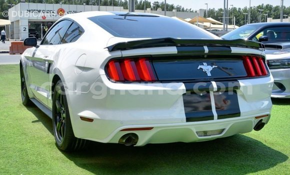 Ra Imported Ford Mustang funfun Ọkọ̀ in Import - Dubai ni Ashanti Ra Imported Ford Mustang funfun Ọkọ̀ in Import - Dubai ni Ashanti