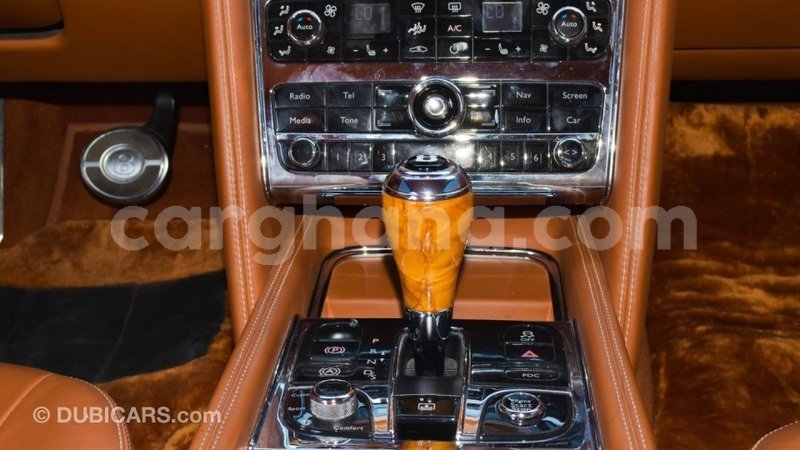 Big with watermark bentley mulsanne ashanti import dubai 37943