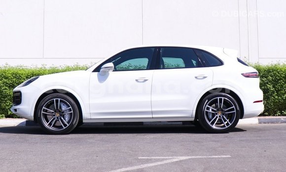 Ra Imported Porsche Cayenne funfun Ọkọ̀ in Import - Dubai ni Ashanti Ra Imported Porsche Cayenne funfun Ọkọ̀ in Import - Dubai ni Ashanti