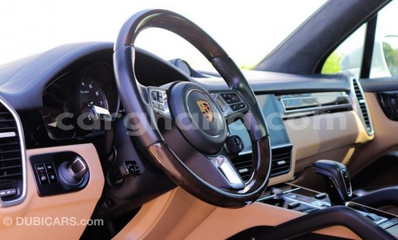 Ra Imported Porsche Cayenne funfun Ọkọ̀ in Import - Dubai ni Ashanti Ra Imported Porsche Cayenne funfun Ọkọ̀ in Import - Dubai ni Ashanti