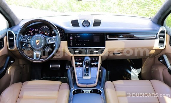 Ra Imported Porsche Cayenne funfun Ọkọ̀ in Import - Dubai ni Ashanti Ra Imported Porsche Cayenne funfun Ọkọ̀ in Import - Dubai ni Ashanti