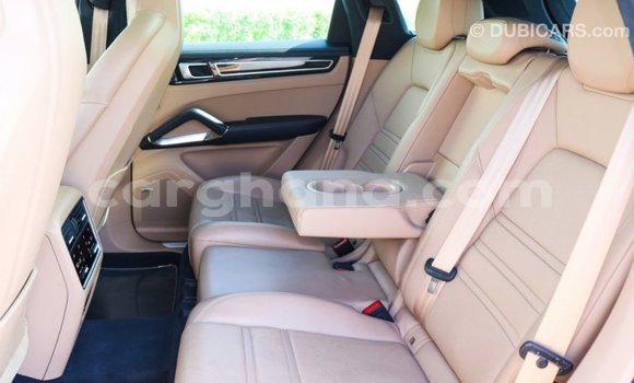 Ra Imported Porsche Cayenne funfun Ọkọ̀ in Import - Dubai ni Ashanti Ra Imported Porsche Cayenne funfun Ọkọ̀ in Import - Dubai ni Ashanti