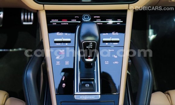 Ra Imported Porsche Cayenne funfun Ọkọ̀ in Import - Dubai ni Ashanti Ra Imported Porsche Cayenne funfun Ọkọ̀ in Import - Dubai ni Ashanti