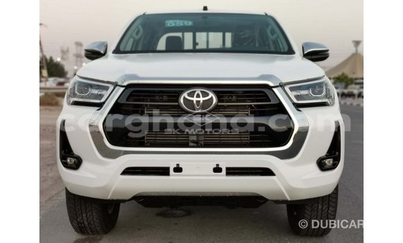 Ra Imported Toyota Hilux funfun Ọkọ̀ in Import - Dubai ni Ashanti Ra Imported Toyota Hilux funfun Ọkọ̀ in Import - Dubai ni Ashanti