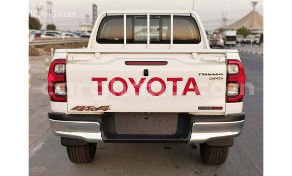 Ra Imported Toyota Hilux funfun Ọkọ̀ in Import - Dubai ni Ashanti Ra Imported Toyota Hilux funfun Ọkọ̀ in Import - Dubai ni Ashanti
