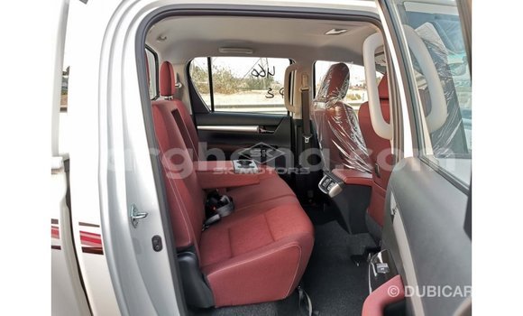 Ra Imported Toyota Hilux funfun Ọkọ̀ in Import - Dubai ni Ashanti Ra Imported Toyota Hilux funfun Ọkọ̀ in Import - Dubai ni Ashanti