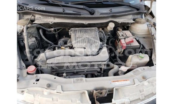 Ra Imported Suzuki Swift funfun Ọkọ̀ in Import - Dubai ni Ashanti Ra Imported Suzuki Swift funfun Ọkọ̀ in Import - Dubai ni Ashanti