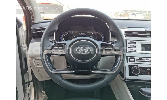 Buy Import Hyundai Tucson White Car in Import - Dubai in Ashanti Buy Import Hyundai Tucson White Car in Import - Dubai in Ashanti