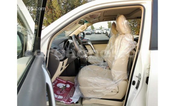 Sayi Imported Toyota Prado White Mota in Import - Dubai a Ashanti Sayi Imported Toyota Prado White Mota in Import - Dubai a Ashanti