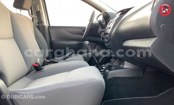 Buy Import Nissan Navara White Car in Import - Dubai in Ashanti Buy Import Nissan Navara White Car in Import - Dubai in Ashanti