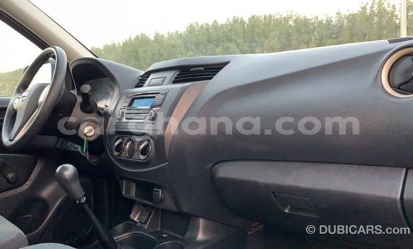 Buy Import Nissan Navara White Car in Import - Dubai in Ashanti Buy Import Nissan Navara White Car in Import - Dubai in Ashanti