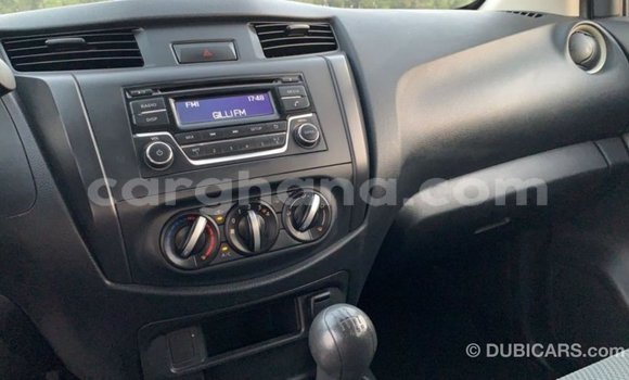 Buy Import Nissan Navara White Car in Import - Dubai in Ashanti Buy Import Nissan Navara White Car in Import - Dubai in Ashanti