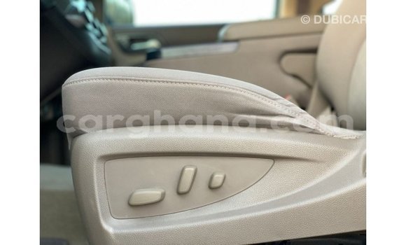 Ra Imported Chevrolet Tahoe funfun Ọkọ̀ in Import - Dubai ni Ashanti Ra Imported Chevrolet Tahoe funfun Ọkọ̀ in Import - Dubai ni Ashanti
