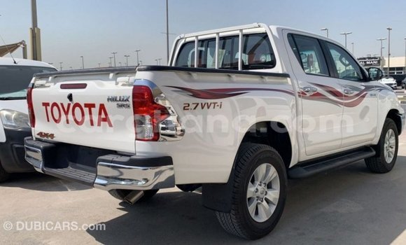 Ra Imported Toyota Hilux funfun Ọkọ̀ in Import - Dubai ni Ashanti Ra Imported Toyota Hilux funfun Ọkọ̀ in Import - Dubai ni Ashanti