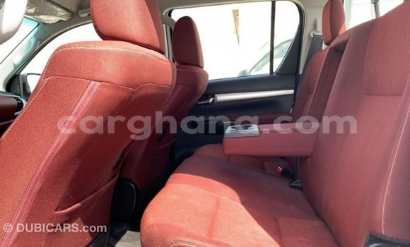 Ra Imported Toyota Hilux funfun Ọkọ̀ in Import - Dubai ni Ashanti Ra Imported Toyota Hilux funfun Ọkọ̀ in Import - Dubai ni Ashanti