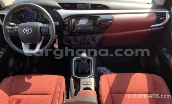 Ra Imported Toyota Hilux funfun Ọkọ̀ in Import - Dubai ni Ashanti Ra Imported Toyota Hilux funfun Ọkọ̀ in Import - Dubai ni Ashanti