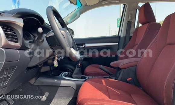 Ra Imported Toyota Hilux funfun Ọkọ̀ in Import - Dubai ni Ashanti Ra Imported Toyota Hilux funfun Ọkọ̀ in Import - Dubai ni Ashanti