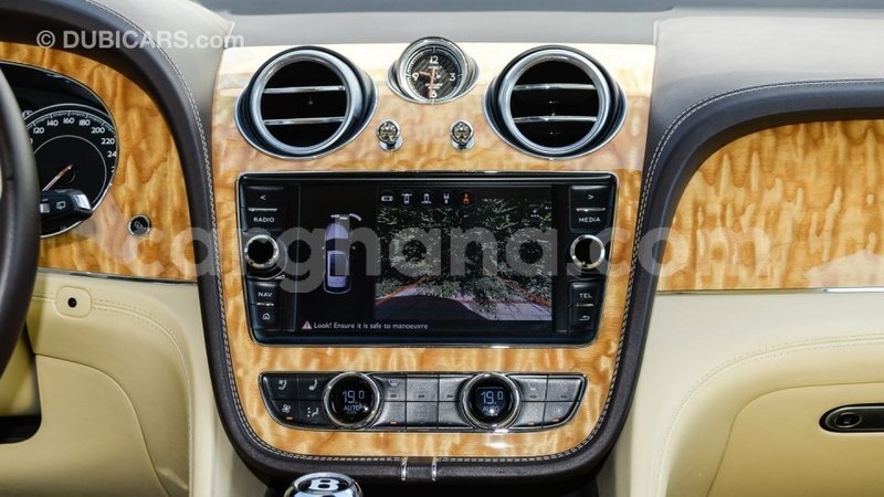 Big with watermark bentley bentayga ashanti import dubai 38013