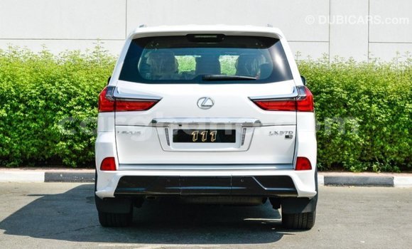 Ra Imported Lexus LX funfun Ọkọ̀ in Import - Dubai ni Ashanti Ra Imported Lexus LX funfun Ọkọ̀ in Import - Dubai ni Ashanti