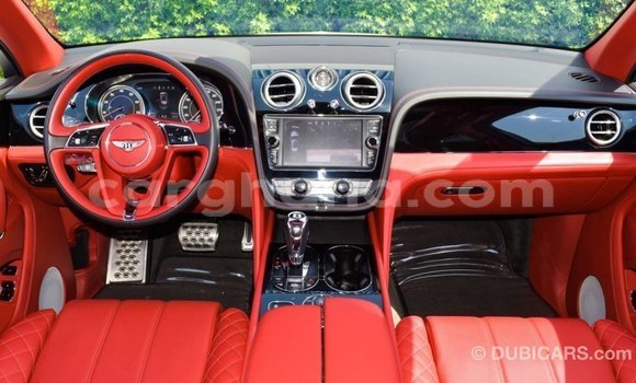 Buy Import Bentley Bentayga White Car in Import - Dubai in Ashanti Buy Import Bentley Bentayga White Car in Import - Dubai in Ashanti