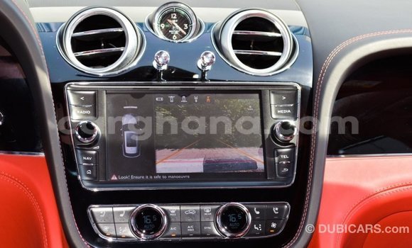 Buy Import Bentley Bentayga White Car in Import - Dubai in Ashanti Buy Import Bentley Bentayga White Car in Import - Dubai in Ashanti