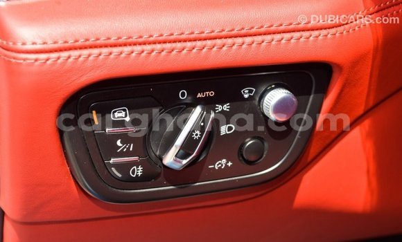 Buy Import Bentley Bentayga White Car in Import - Dubai in Ashanti Buy Import Bentley Bentayga White Car in Import - Dubai in Ashanti