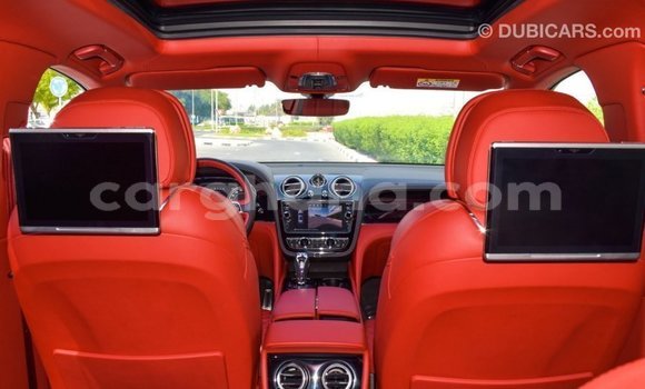 Buy Import Bentley Bentayga White Car in Import - Dubai in Ashanti Buy Import Bentley Bentayga White Car in Import - Dubai in Ashanti