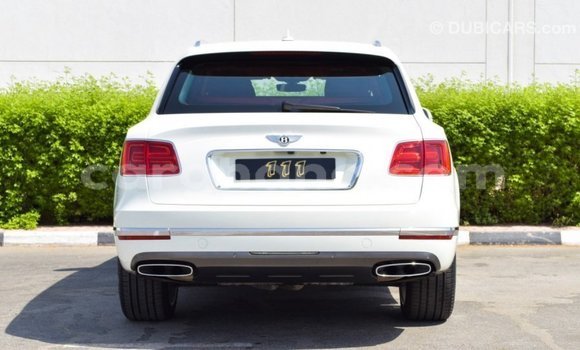 Buy Import Bentley Bentayga White Car in Import - Dubai in Ashanti Buy Import Bentley Bentayga White Car in Import - Dubai in Ashanti