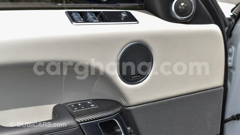 Big with watermark land rover range rover ashanti import dubai 38023