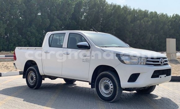 Sayi Imported Toyota Hilux White Mota in Import - Dubai a Ashanti Sayi Imported Toyota Hilux White Mota in Import - Dubai a Ashanti