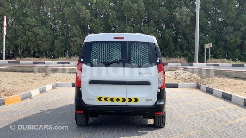 Big with watermark renault 18 ashanti import dubai 38027