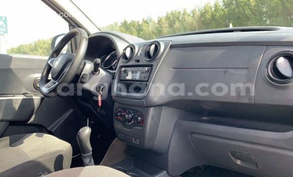 Sayi Imported Renault 18 White Mota in Import - Dubai a Ashanti Sayi Imported Renault 18 White Mota in Import - Dubai a Ashanti