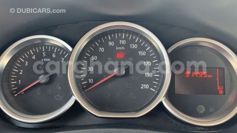 Big with watermark renault 18 ashanti import dubai 38027