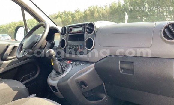 Ra Imported Peugeot Partner funfun Ọkọ̀ in Import - Dubai ni Ashanti Ra Imported Peugeot Partner funfun Ọkọ̀ in Import - Dubai ni Ashanti