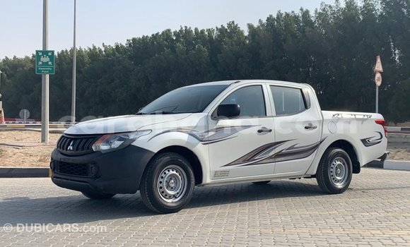 Ra Imported Mitsubishi L200 funfun Ọkọ̀ in Import - Dubai ni Ashanti Ra Imported Mitsubishi L200 funfun Ọkọ̀ in Import - Dubai ni Ashanti
