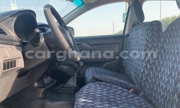 Ra Imported Mitsubishi L200 funfun Ọkọ̀ in Import - Dubai ni Ashanti Ra Imported Mitsubishi L200 funfun Ọkọ̀ in Import - Dubai ni Ashanti