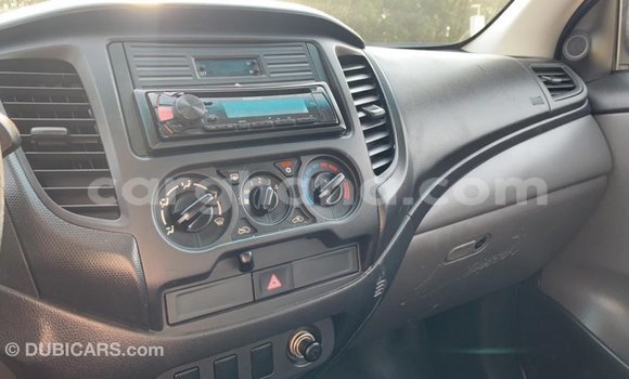 Ra Imported Mitsubishi L200 funfun Ọkọ̀ in Import - Dubai ni Ashanti Ra Imported Mitsubishi L200 funfun Ọkọ̀ in Import - Dubai ni Ashanti