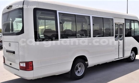Ra Imported Toyota Coaster funfun Ọkọ̀ in Import - Dubai ni Ashanti Ra Imported Toyota Coaster funfun Ọkọ̀ in Import - Dubai ni Ashanti