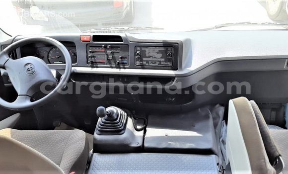 Ra Imported Toyota Coaster funfun Ọkọ̀ in Import - Dubai ni Ashanti Ra Imported Toyota Coaster funfun Ọkọ̀ in Import - Dubai ni Ashanti