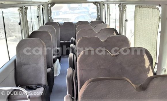 Ra Imported Toyota Coaster funfun Ọkọ̀ in Import - Dubai ni Ashanti Ra Imported Toyota Coaster funfun Ọkọ̀ in Import - Dubai ni Ashanti