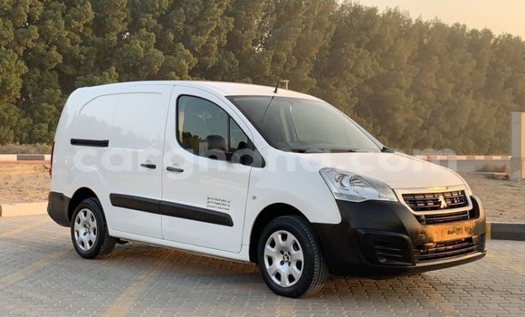 Sayi Imported Peugeot Partner White Mota in Import - Dubai a Ashanti Sayi Imported Peugeot Partner White Mota in Import - Dubai a Ashanti