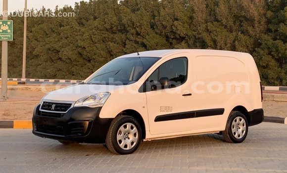 Sayi Imported Peugeot Partner White Mota in Import - Dubai a Ashanti Sayi Imported Peugeot Partner White Mota in Import - Dubai a Ashanti