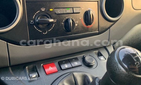 Sayi Imported Peugeot Partner White Mota in Import - Dubai a Ashanti Sayi Imported Peugeot Partner White Mota in Import - Dubai a Ashanti