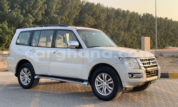 Sayi Imported Mitsubishi Pajero White Mota in Import - Dubai a Ashanti Sayi Imported Mitsubishi Pajero White Mota in Import - Dubai a Ashanti