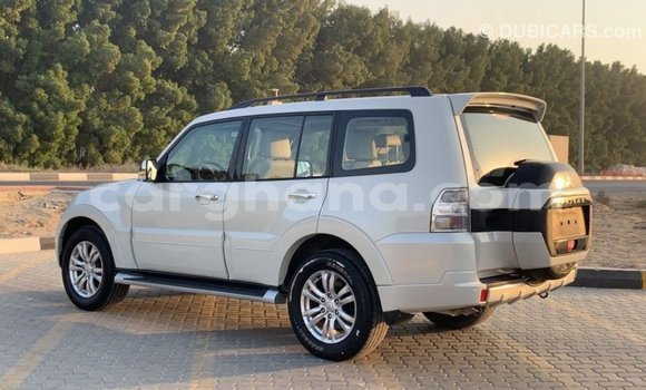 Sayi Imported Mitsubishi Pajero White Mota in Import - Dubai a Ashanti Sayi Imported Mitsubishi Pajero White Mota in Import - Dubai a Ashanti