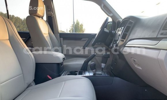 Sayi Imported Mitsubishi Pajero White Mota in Import - Dubai a Ashanti Sayi Imported Mitsubishi Pajero White Mota in Import - Dubai a Ashanti